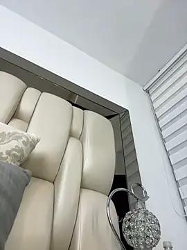 ALISSON FOXXX1 online show from 09/18/25, 08:44