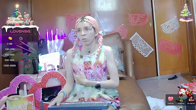 Skinygirl online show from 02/17/25, 11:53