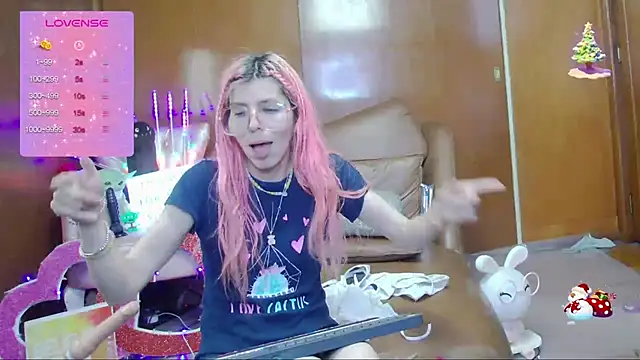 Skinygirl online show from 09/30/25, 12:48