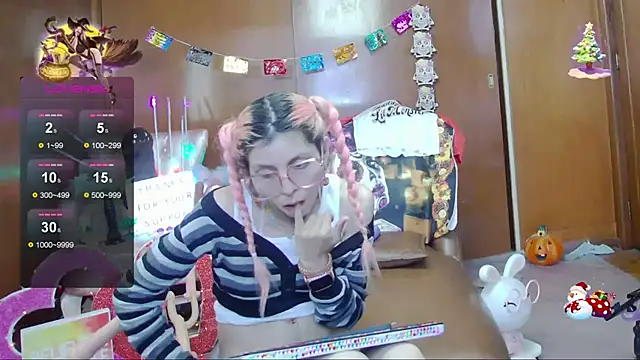 Skinygirl online show from 10/30/25, 09:59