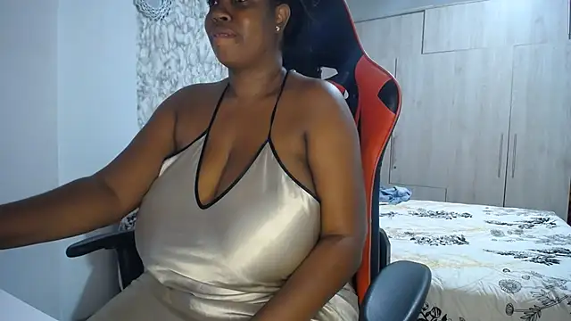 Snapshot of agatfox chatting on 07/10/26, 04:28 agatfox online show from 07/10/26, 04:28