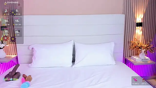 Charlotte93  online show from 03/21/26, 12:10