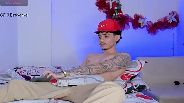 steve latin online show from 12/31/24, 07:40