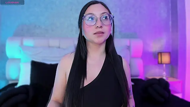 lucy neil online show from 01/18/25, 11:11