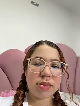 Lucyklein2022 online show from 07/22/26, 12:41