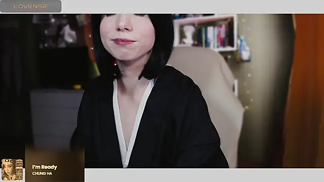 Snapshot of freya_sunny chatting on 02/17/25, 05:25 freya sunny online show from 02/17/25, 05:25