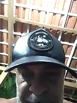 Snapshot of Peludo173317 chatting on 03/11/25, 01:45 Peludo173317 online show from 03/11/25, 01:45