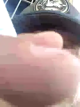 Snapshot of Peludo173317 chatting on 09/21/25, 01:57 Peludo173317 online show from 09/21/25, 01:57