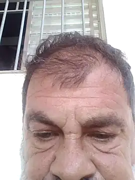 Snapshot of Peludo173317 chatting on 12/04/25, 01:42 Peludo173317 online show from 12/04/25, 01:42