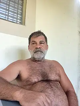 Peludo173317 online show from 04/06/26, 06:31