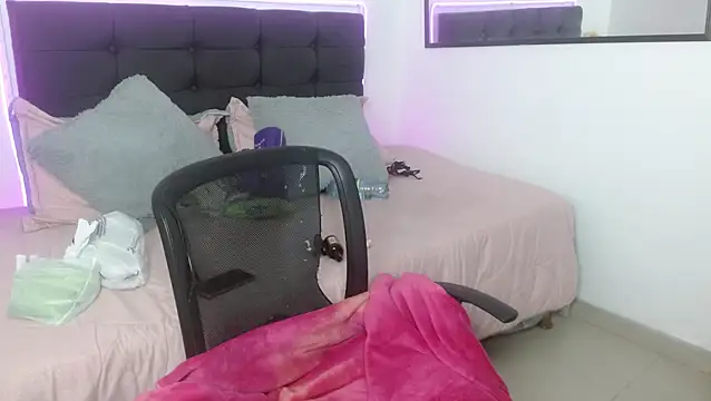 vaness weet online show from 02/19/26, 09:11