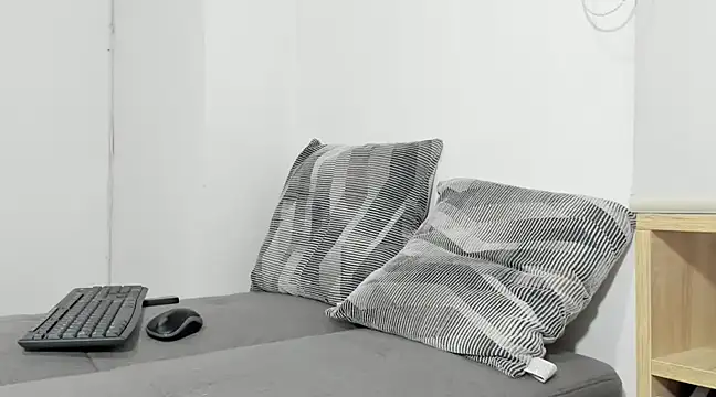 Snapshot of tuyo1995 chatting on 03/04/25, 12:50 tuyo1995 online show from 03/04/25, 12:50