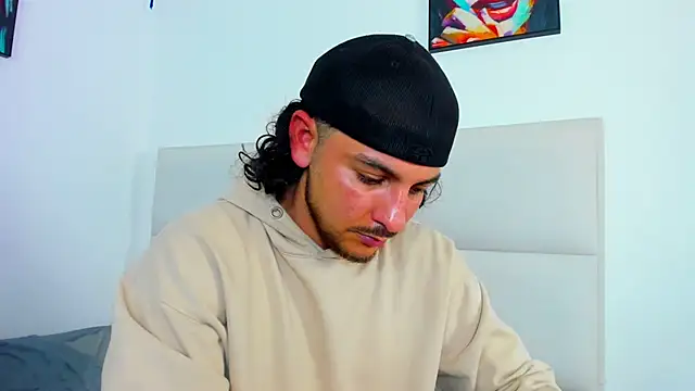 tuyo1995 online show from 01/05/26, 05:27