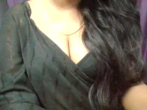 Snapshot of Roopshikha39 chatting on 10/19/25, 07:25 Roopshikha39 online show from 10/19/25, 07:25