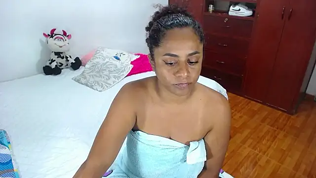 BellaKarla online show from 01/05/26, 08:12