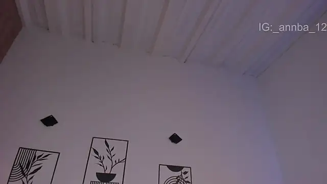 annie barozzi online show from 04/04/26, 09:45