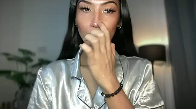 Bella Gordon online show from 02/23/25, 08:49