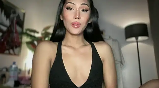 Bella Gordon online show from 03/18/25, 07:41