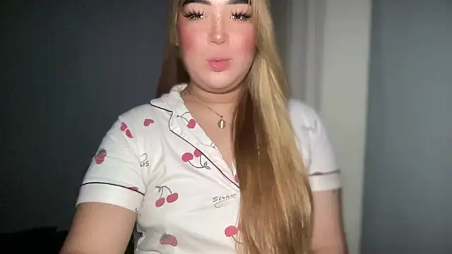 MissCataleyaxxx online show from 10/15/25, 01:17