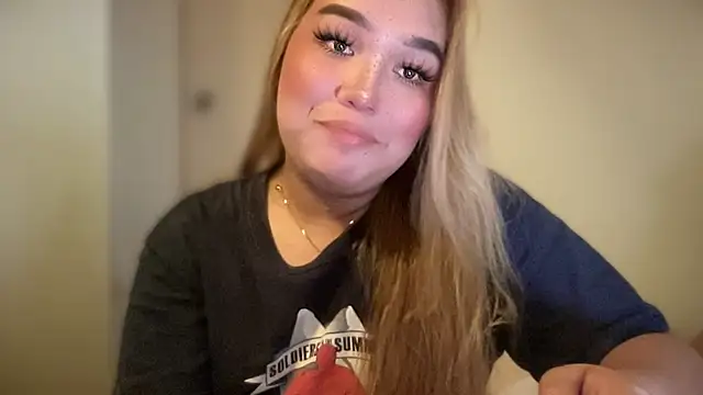 MissCataleyaxxx online show from 10/26/25, 08:42