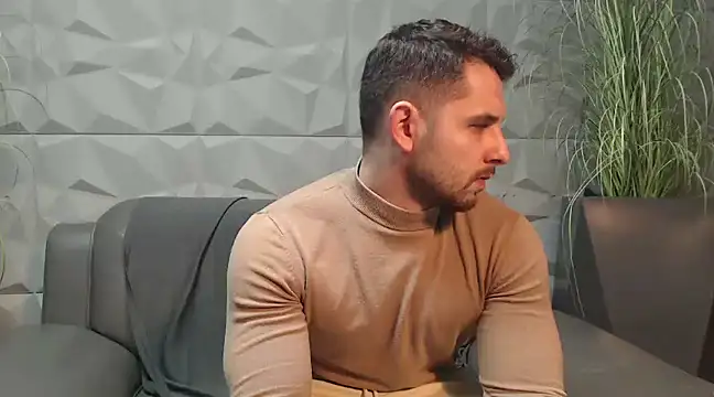 Antoniodiamond online show from 12/06/24, 09:02