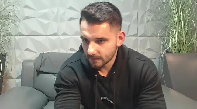 Antoniodiamond online show from 12/18/24, 08:03