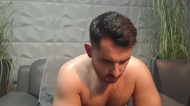 Antoniodiamond online show from 12/21/24, 08:21