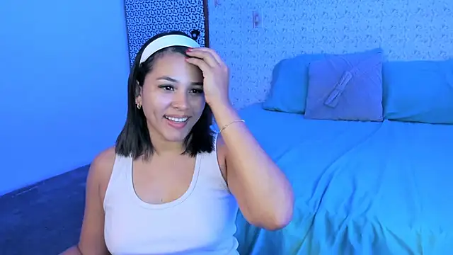 caylinhot7 online show from 10/17/25, 05:32