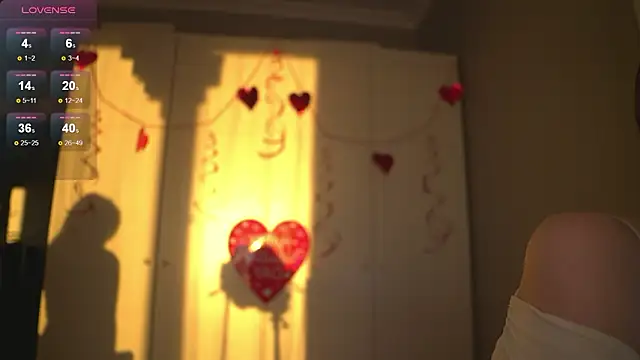 -JuicyMolly- online show from 02/14/26, 02:14