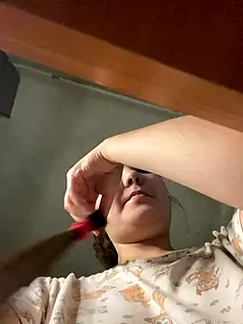 Var Kiss online show from 12/20/25, 04:58