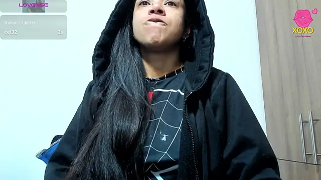 Bessie32 online show from 11/28/25, 10:07