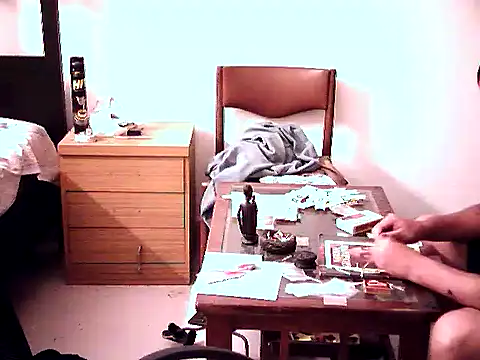 Snapshot of aksxi1 chatting on 10/30/25, 09:15 aksxi1 online show from 10/30/25, 09:15