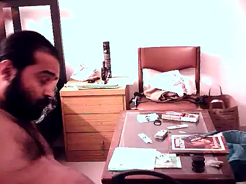 Snapshot of aksxi1 chatting on 11/03/25, 12:13 aksxi1 online show from 11/03/25, 12:13