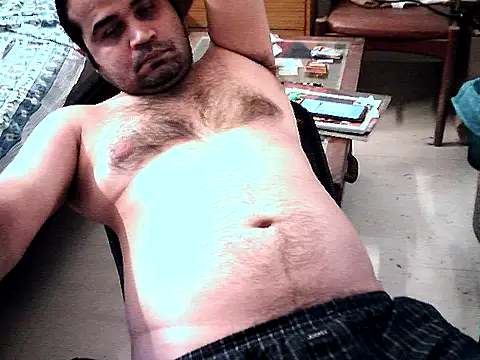 Snapshot of aksxi1 chatting on 11/14/25, 07:51 aksxi1 online show from 11/14/25, 07:51