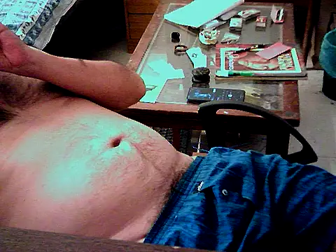 Snapshot of aksxi1 chatting on 11/16/25, 09:59 aksxi1 online show from 11/16/25, 09:59