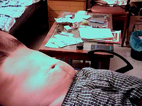 Snapshot of aksxi1 chatting on 11/19/25, 02:50 aksxi1 online show from 11/19/25, 02:50