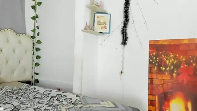 khalyn jenner online show from 12/22/24, 10:04