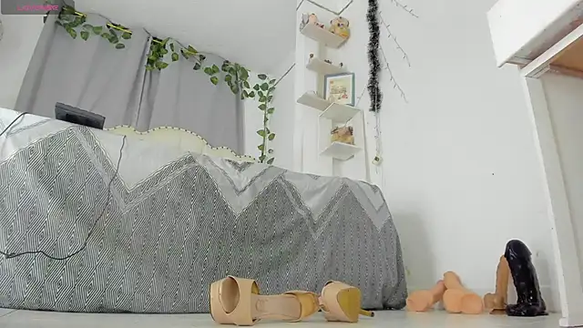 khalyn jenner online show from 02/15/25, 09:59