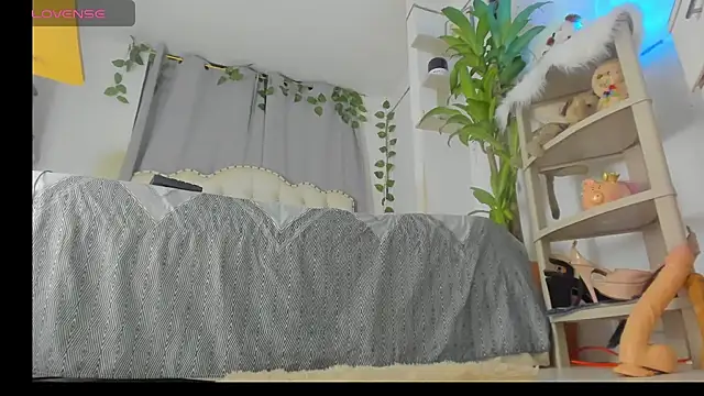 khalyn jenner online show from 10/05/25, 11:13