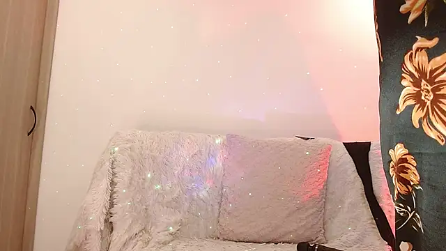 Snapshot of Gin_Zc chatting on 01/18/25, 04:37 Gin Zc online show from 01/18/25, 04:37