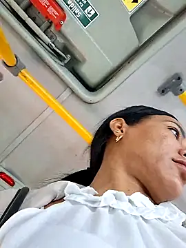 Snapshot of Doll_Loren chatting on 10/24/25, 02:02 Doll Loren online show from 10/24/25, 02:02