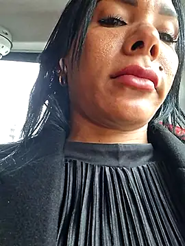 Doll Loren online show from 12/20/25, 04:47