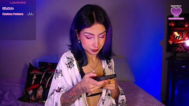 Cinamoonn online show from 01/17/25, 07:27