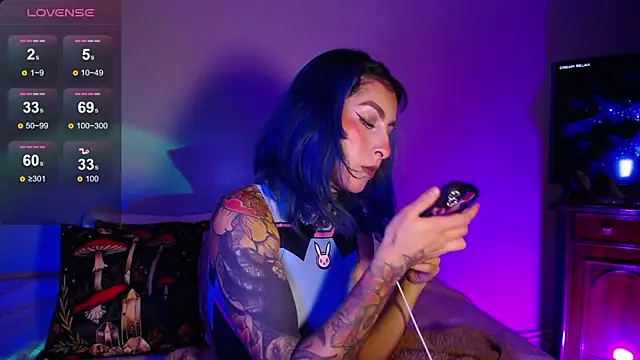 Cinamoonn online show from 01/28/25, 08:58