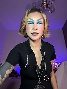 Cinamoonn online show from 11/16/25, 05:18