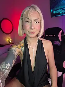 Cinamoonn online show from 05/12/26, 08:50
