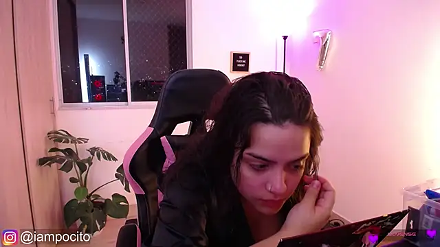 pocitox online show from 02/13/25, 01:29