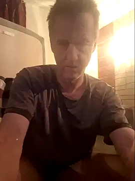 Snapshot of Wanking_Wiggiler chatting on 03/03/25, 02:26 Wanking Wiggiler online show from 03/03/25, 02:26