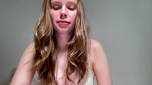 Nikki Mimimi online show from 04/29/26, 10:08