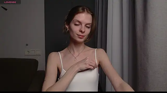 Snapshot of ly_lydia chatting on 01/26/25, 03:38 ly lydia online show from 01/26/25, 03:38